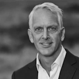 GJ van der Snoek ZW CEO